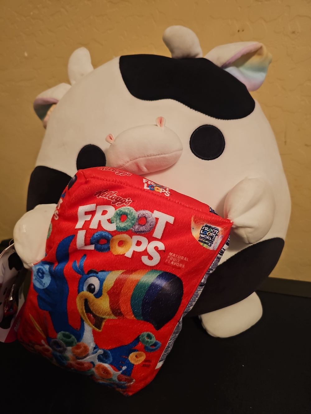 ZURU Snackles 14" Plush DAISY THE COW Kellogg's Froot Loops New